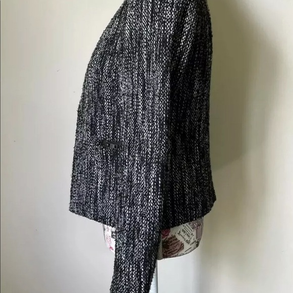 Ladies DECJUBA Black White Wool Blend Blazer Size 10 Zippered Pockets Lined - Picture 11 of 12